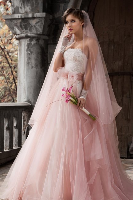 Цветное свадебное платье