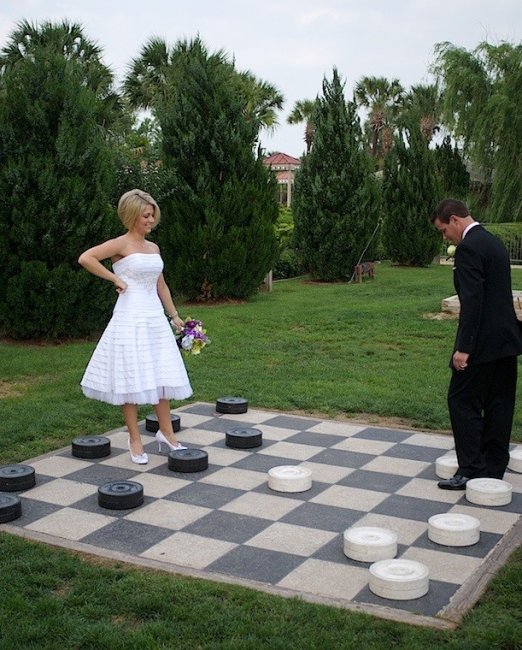 Большие шашки на свадьбе