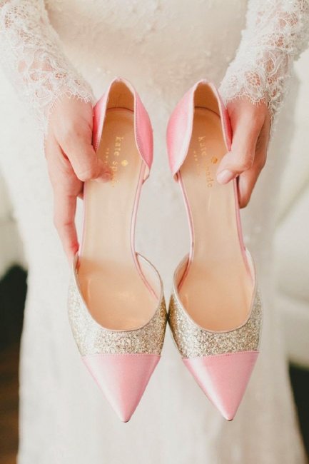 Туфли невесты в розово-золотом цвете