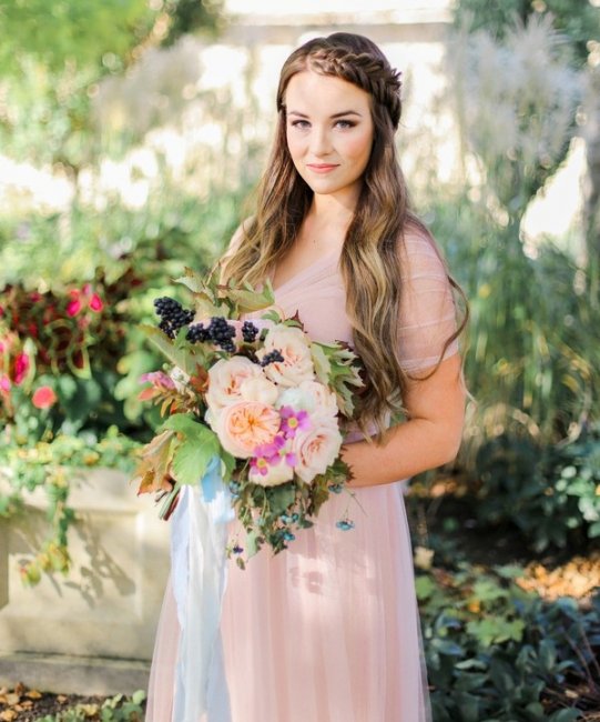 Свадебное платье в цвете Rose Quartz