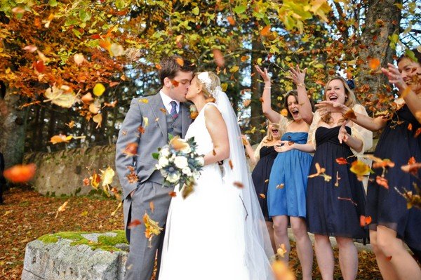 Свадебное фото в листопад
